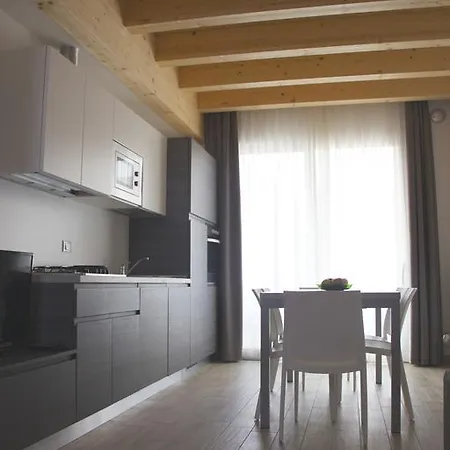 La Perla Apartment *